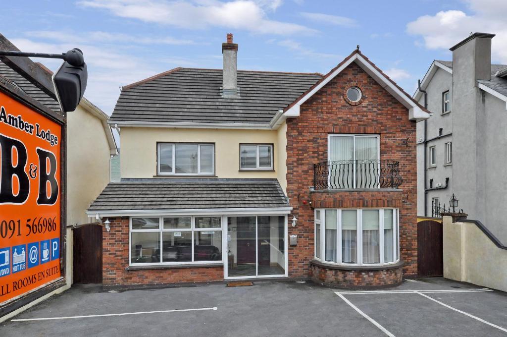 Amber Lodge Budget Accommodation Galway Exteriér fotografie
